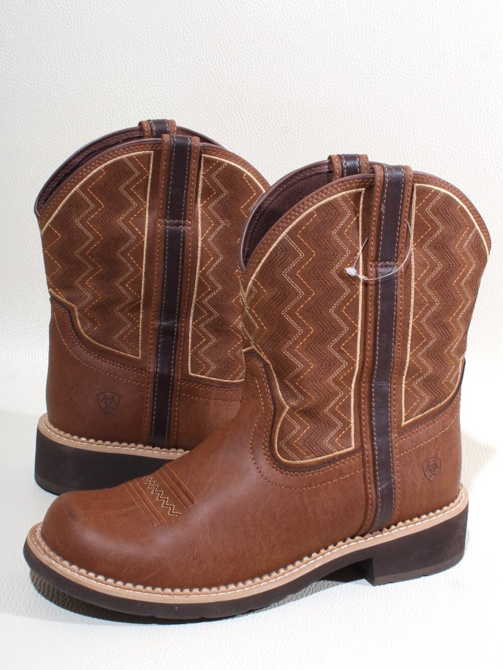 Ariat Women's 10017408 Round Up Brown Leather Western Cowboy Boots Size 11 B